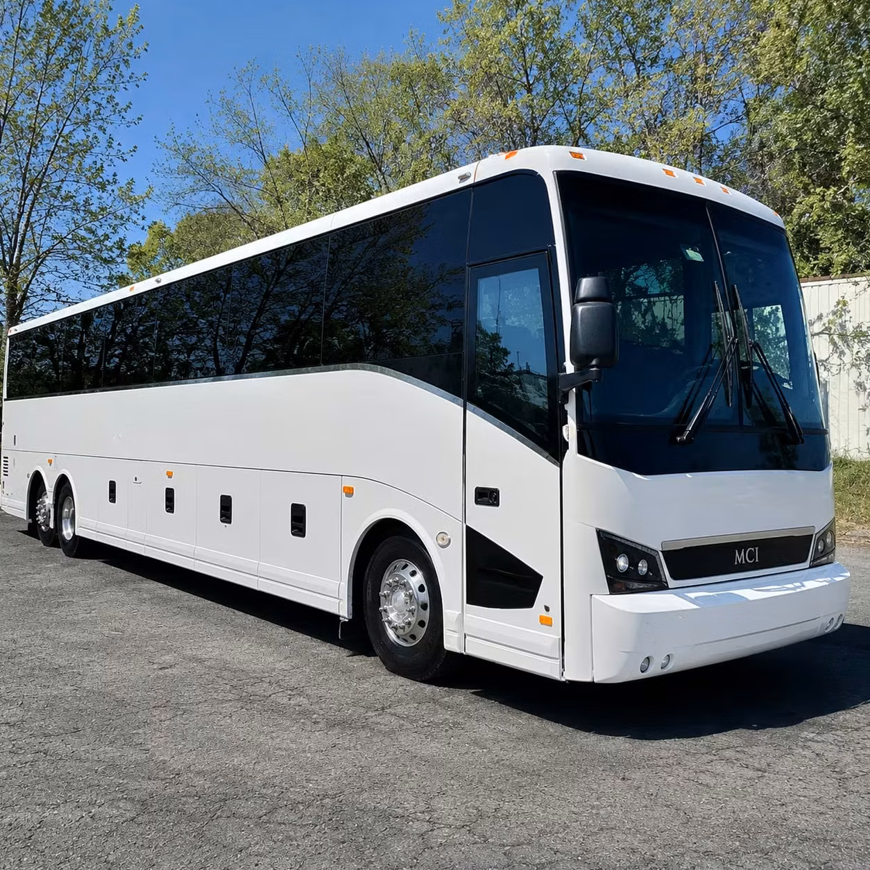multi day charter bus rentals from rockville for retreats tournaments and group tours