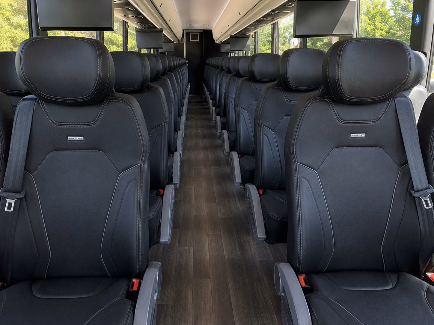 shuttle buses for rockville wedding ceremony and reception transportation